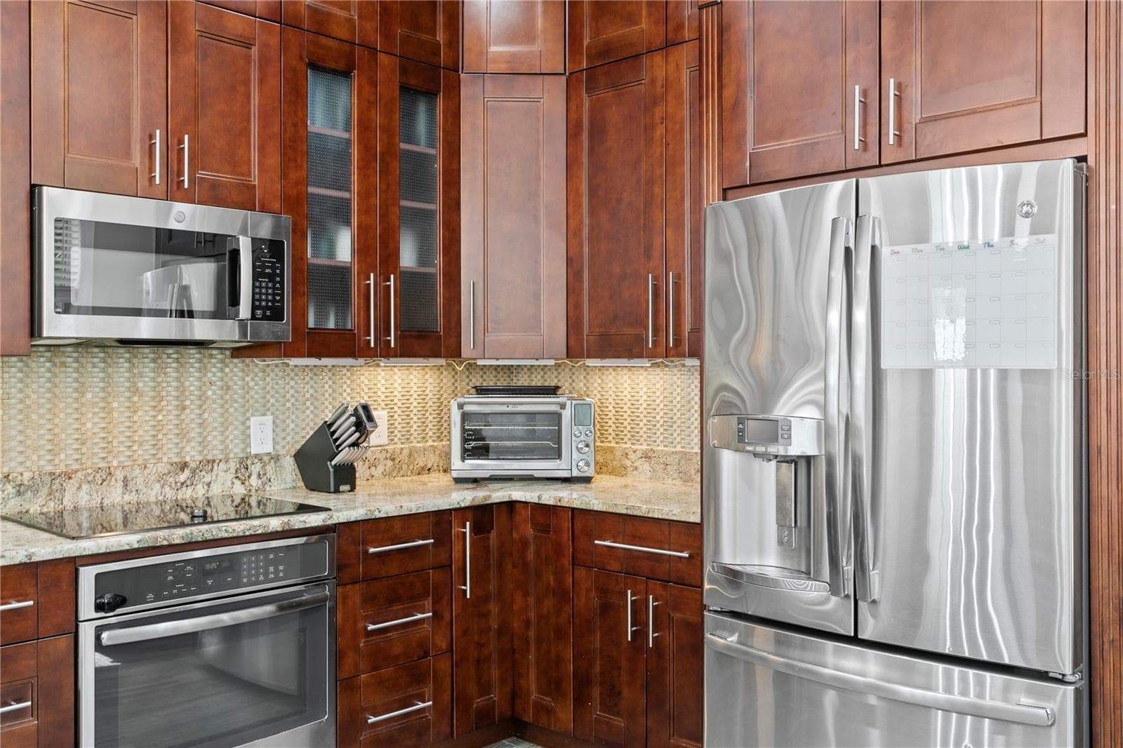 Single Family Residence at 3319 W VILLA ROSA ST, TAMPA, photo 13 of 39