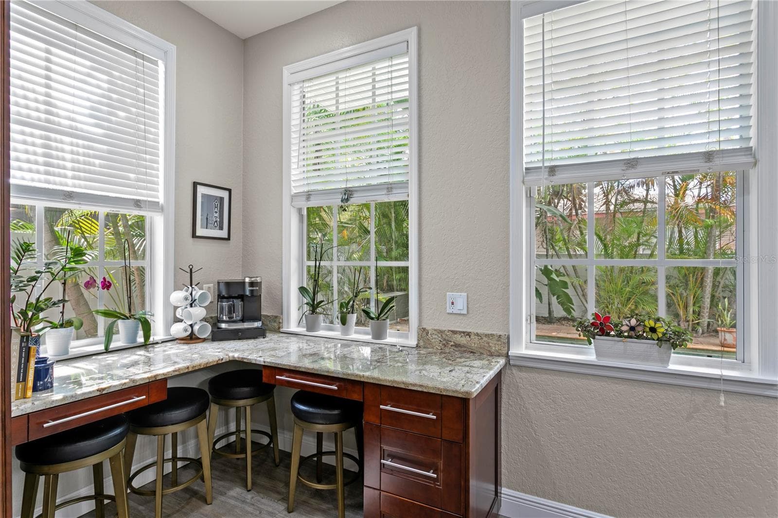 Single Family Residence at 3319 W VILLA ROSA ST, TAMPA, photo 14 of 39