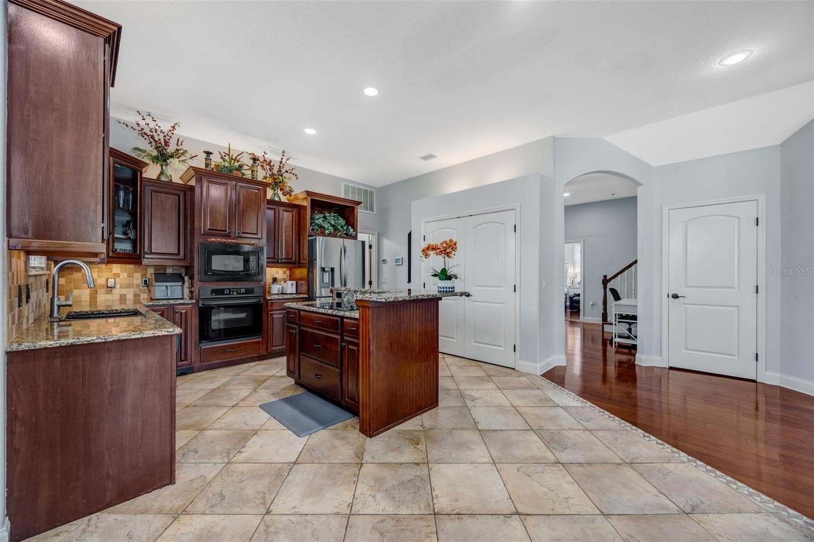 Single Family Residence at 4303 TOKOSE PL, LAKELAND, photo 11 of 40