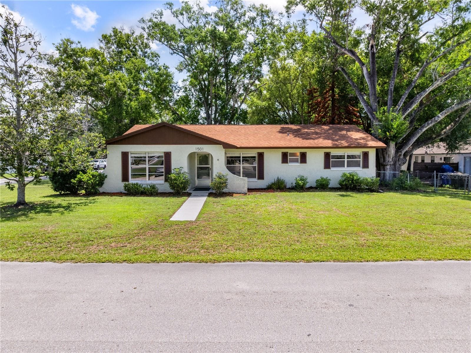 1501 VIRGINIA AVE