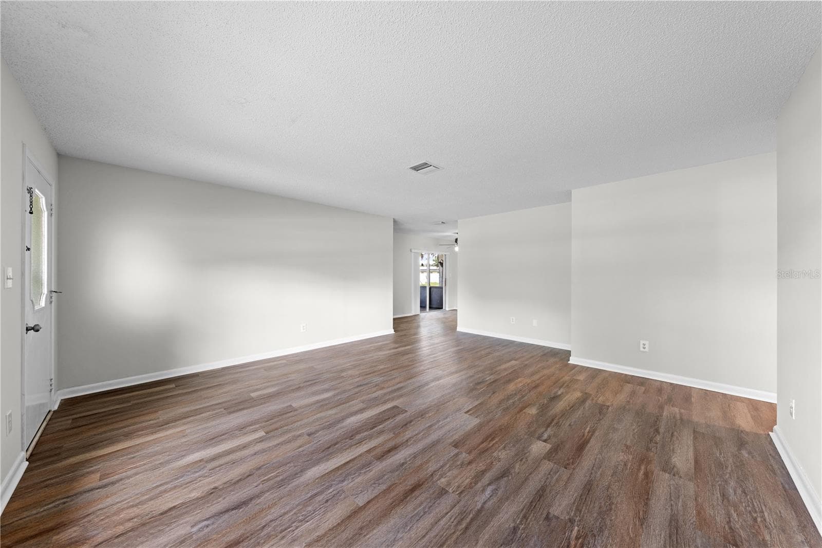 Single Family Residence at 1501 VIRGINIA AVE, ST CLOUD, photo 6 of 80