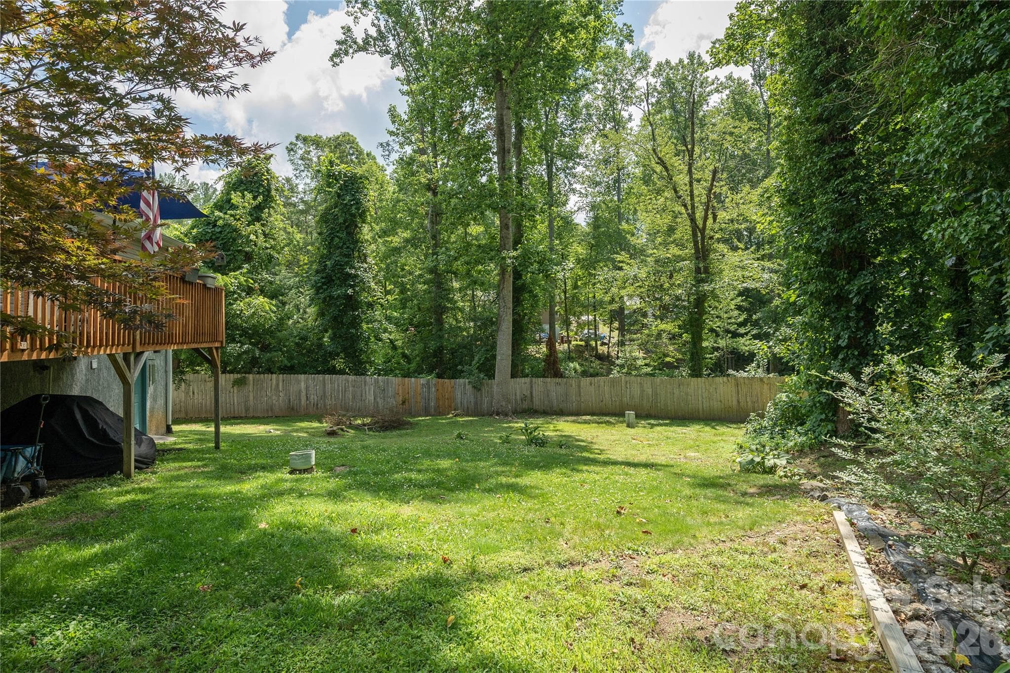 Single Family Residence at Hendersonville, photo 15 of 27
