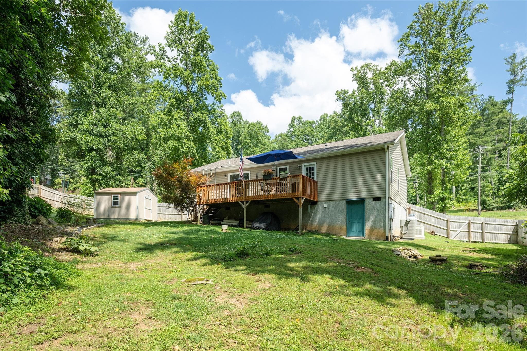 Single Family Residence at Hendersonville, photo 19 of 27