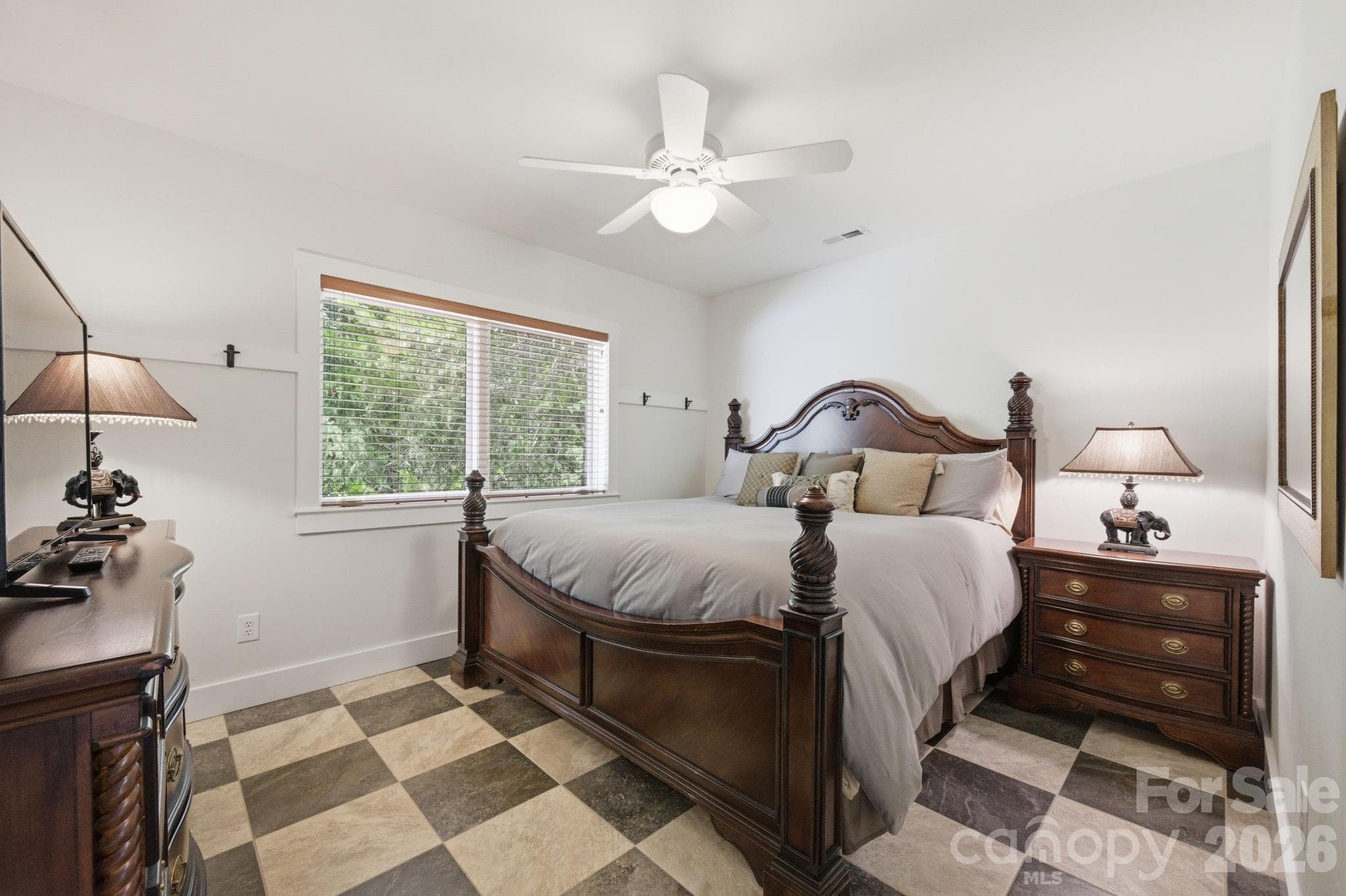 Two flex rooms currently used as bedrooms - Lancaster