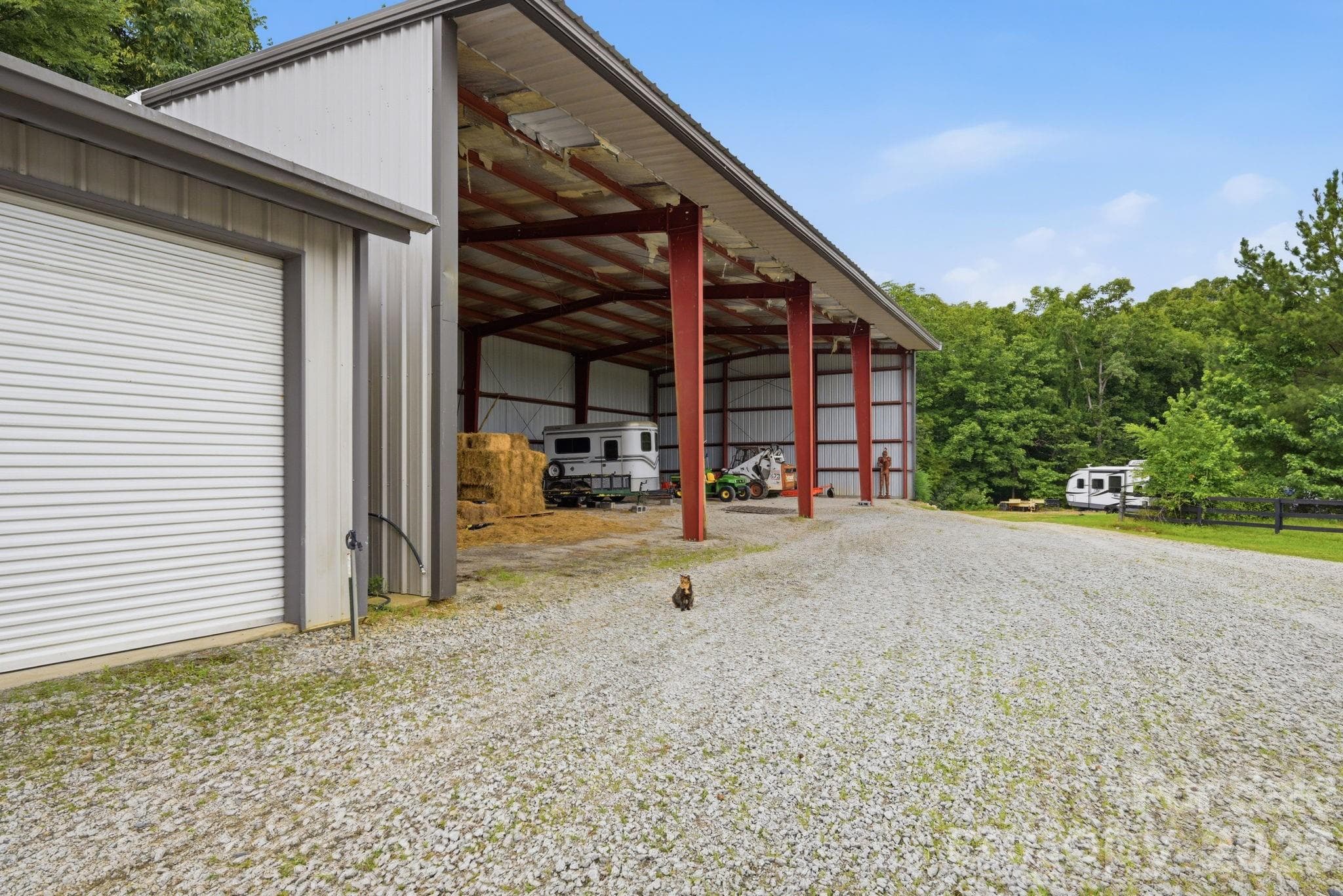 4 bay equipment/RV/Hay building and 2 garage workshop - Lancaster