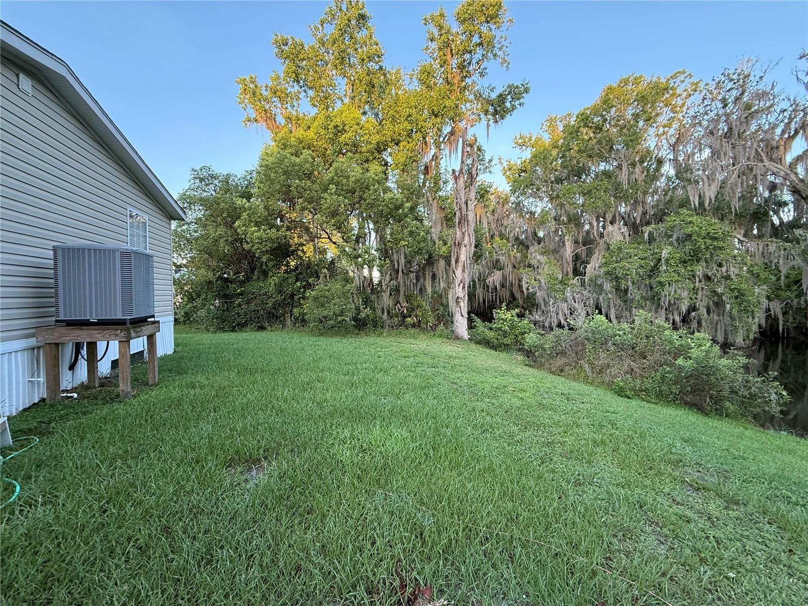 Manufactured Home at 30 SEMINOLE PATH, WILDWOOD, photo 2 of 27