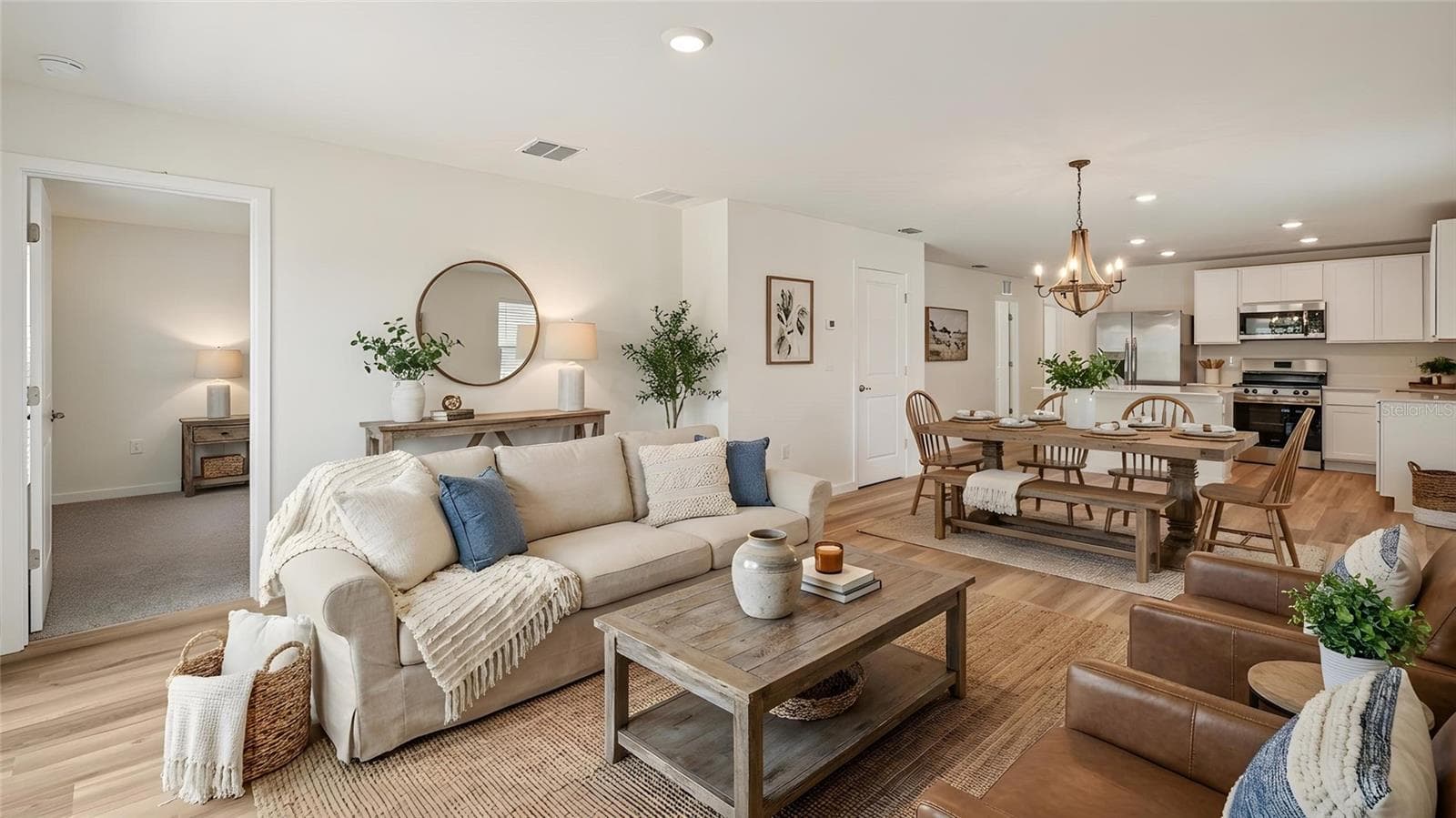 Single Family Residence at 1029 COMMONS WAY, PORT ORANGE, photo 3 of 11