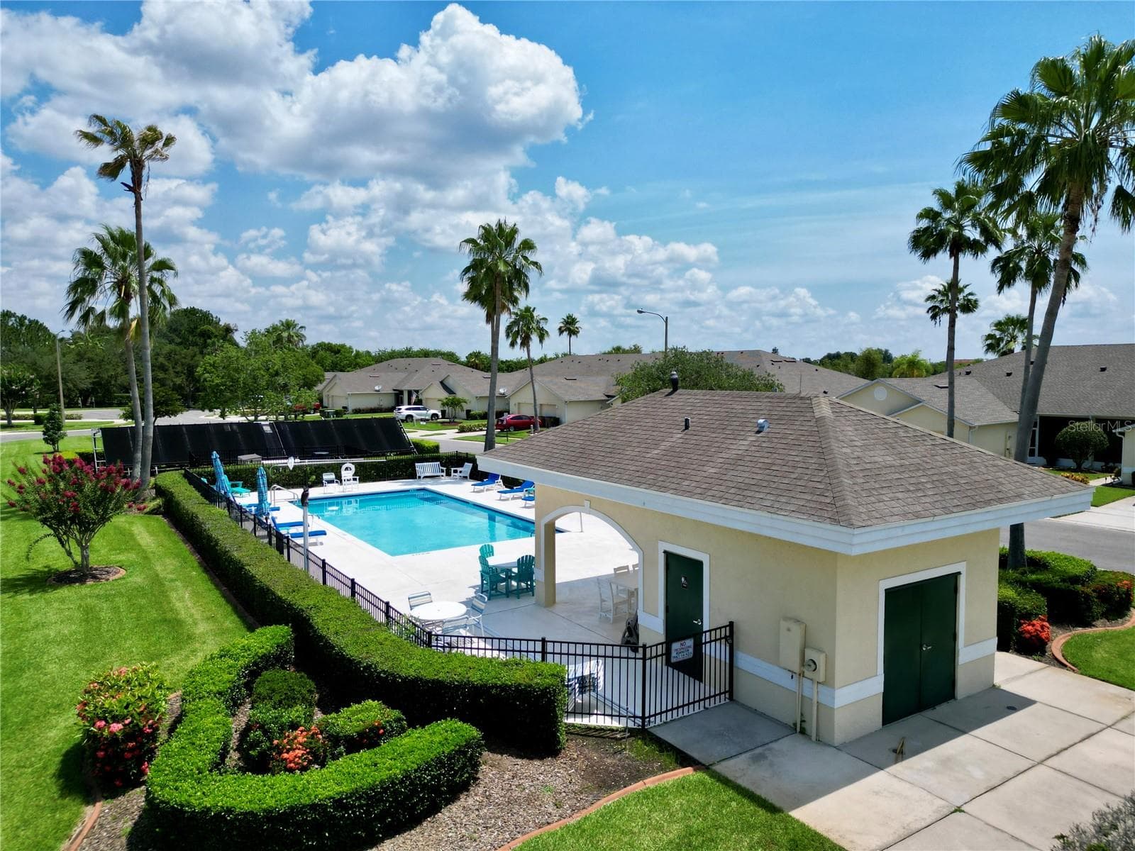 Club Villas Pool - 170 CLUB VILLAS LN, KISSIMMEE