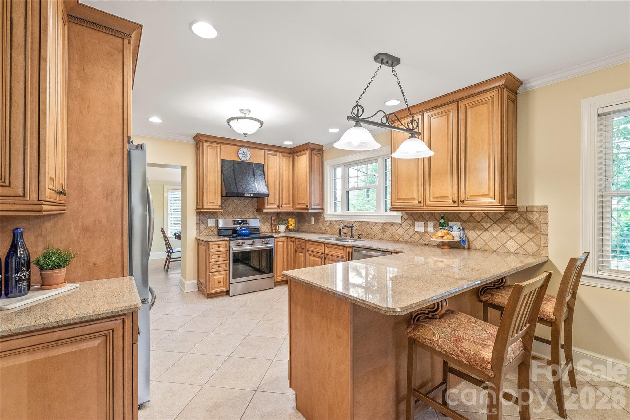 Kitchen with New Appliances - 600 S Central Avenue, Belmont