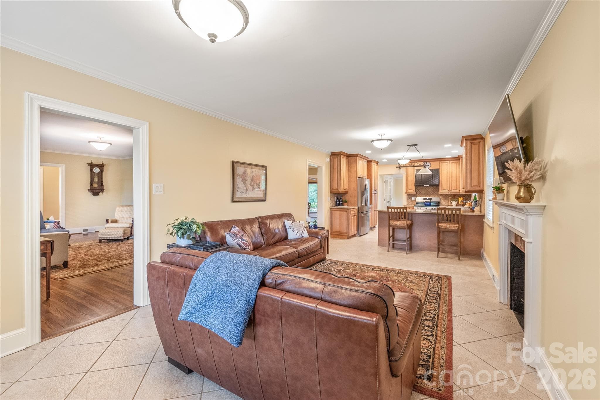 Great Room looking into Kitchen with Breakfast Bar - 600 S Central Avenue, Belmont