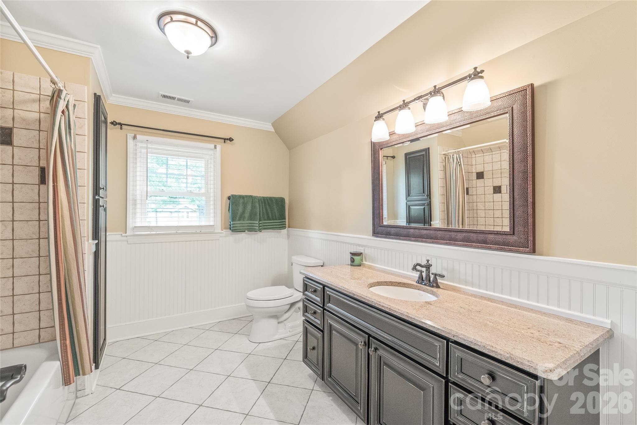 Bathroom 2 - 600 S Central Avenue, Belmont