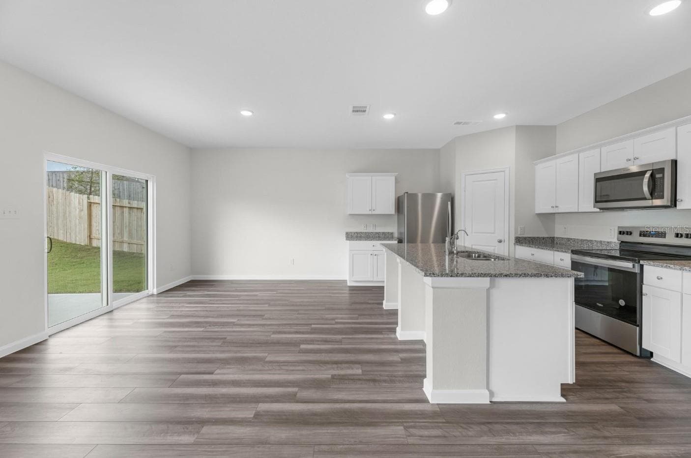 Single Family Residence at 10539 CURVING CREEK LOOP, PARRISH, photo 9 of 16
