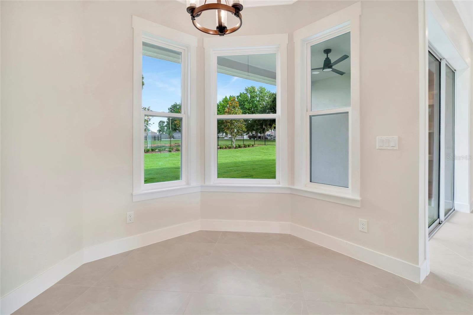 Single Family Residence at 17605 NINTH ST, MONTVERDE, photo 7 of 47