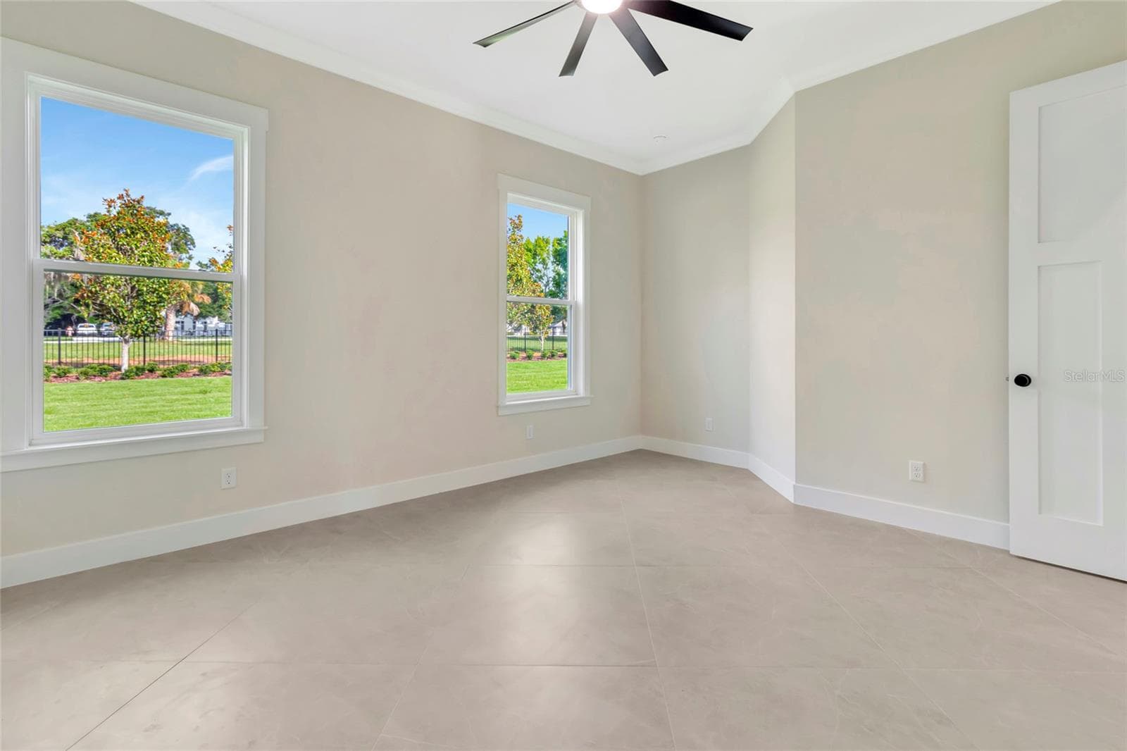 Single Family Residence at 17605 NINTH ST, MONTVERDE, photo 17 of 47