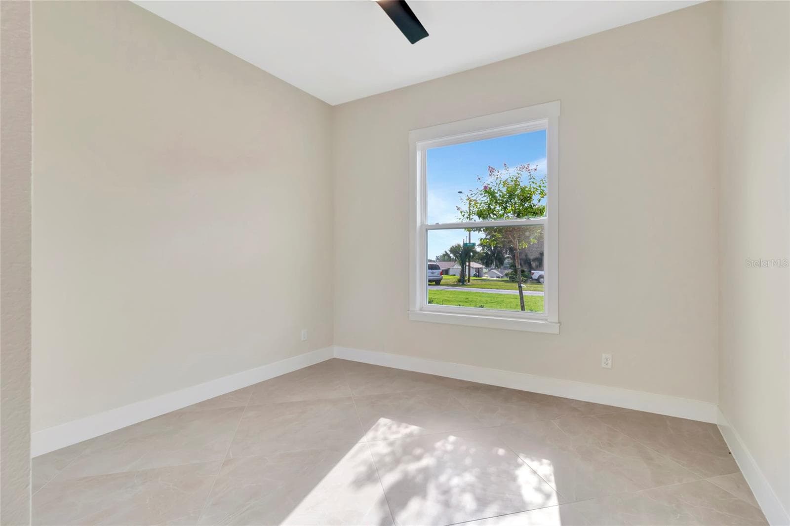 Single Family Residence at 17605 NINTH ST, MONTVERDE, photo 26 of 47