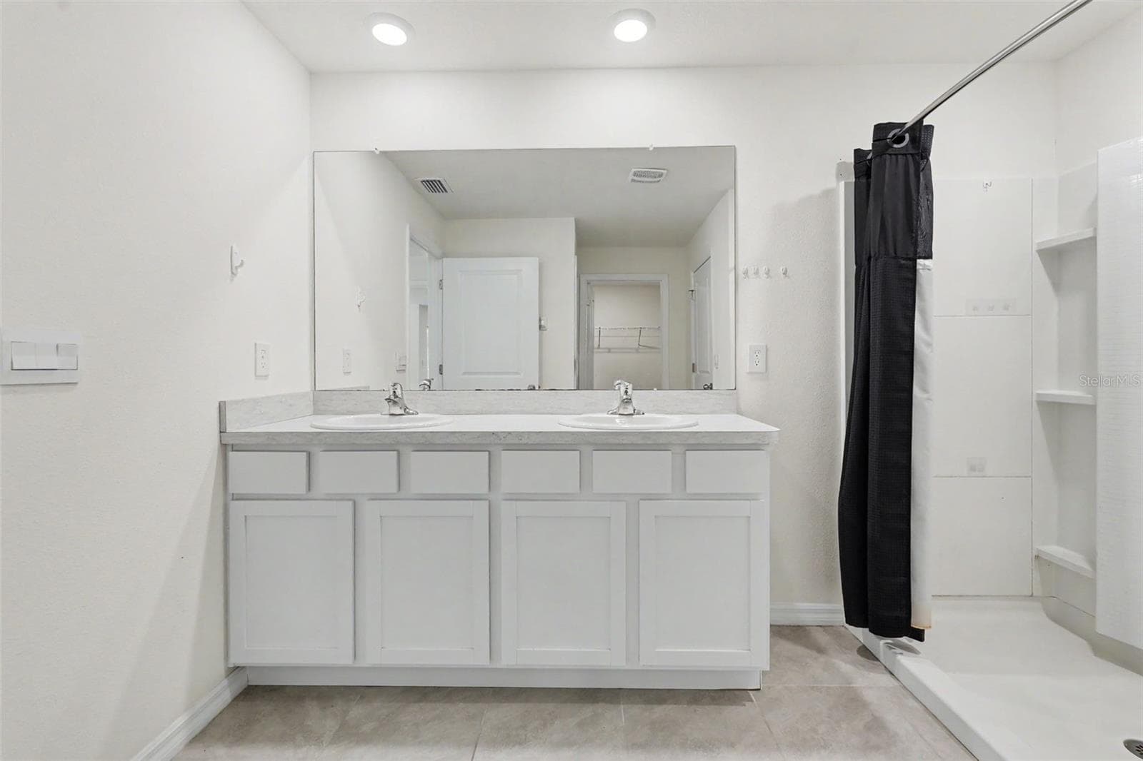 Primary bathroom - 5038 CADIZ CT, BROOKSVILLE