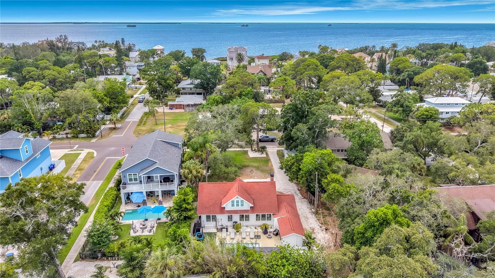 Single Family Residence at 675 S VINCENT ST, CRYSTAL BEACH, photo 43 of 46
