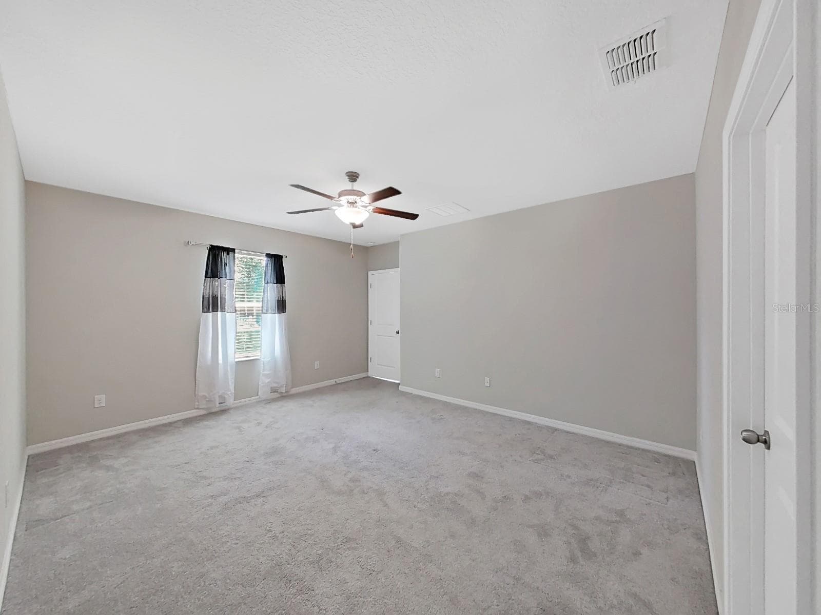 Single Family Residence at 13678 SEA BRIDGE DR, HUDSON, photo 27 of 67