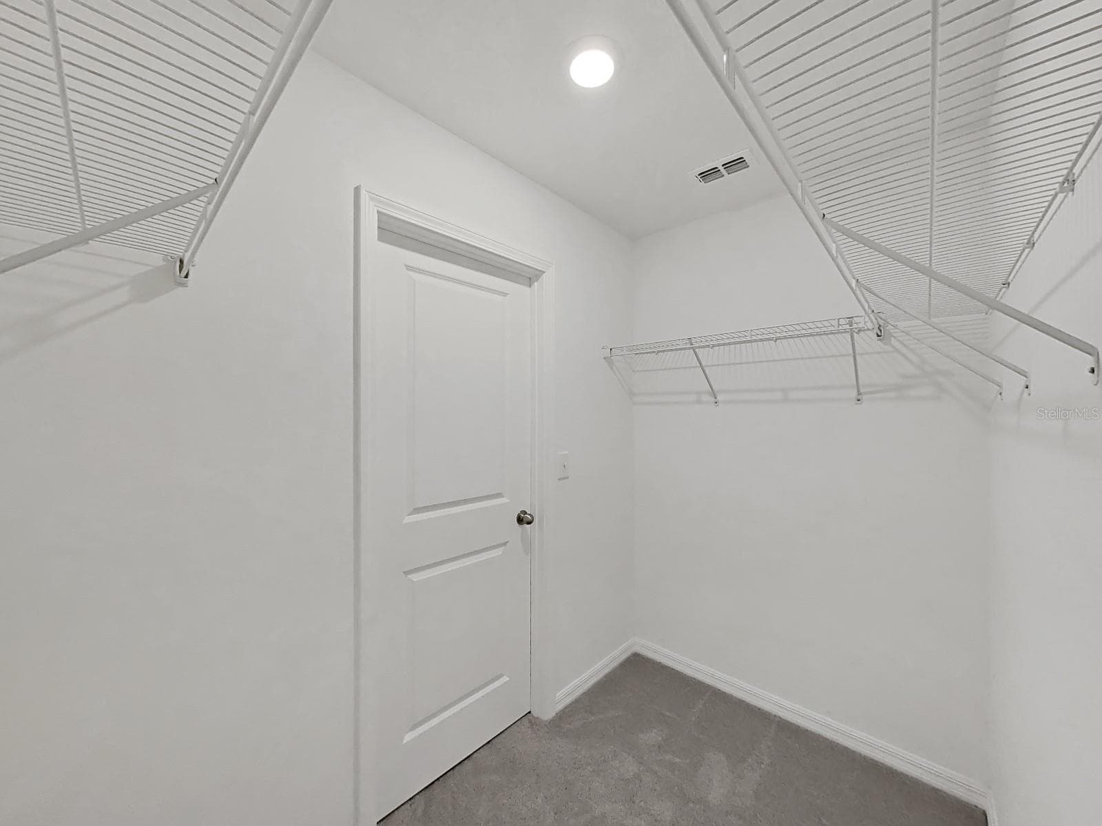 Single Family Residence at 13678 SEA BRIDGE DR, HUDSON, photo 41 of 67