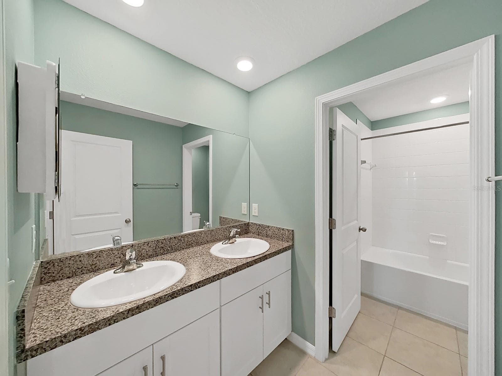 Single Family Residence at 13678 SEA BRIDGE DR, HUDSON, photo 43 of 67