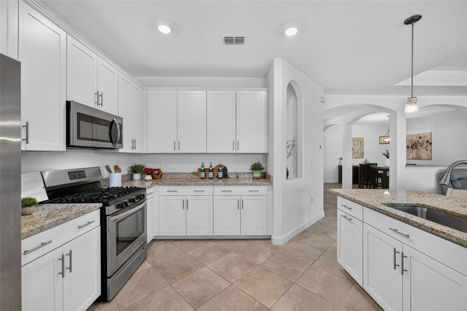 Single Family Residence at 4881 SEAFOAM TRL, LAKEWOOD RANCH, photo 15 of 68