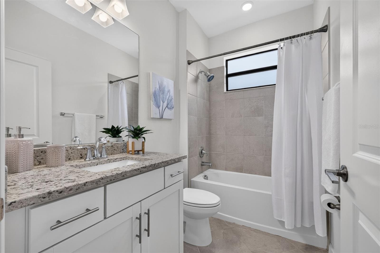 Single Family Residence at 4881 SEAFOAM TRL, LAKEWOOD RANCH, photo 23 of 68