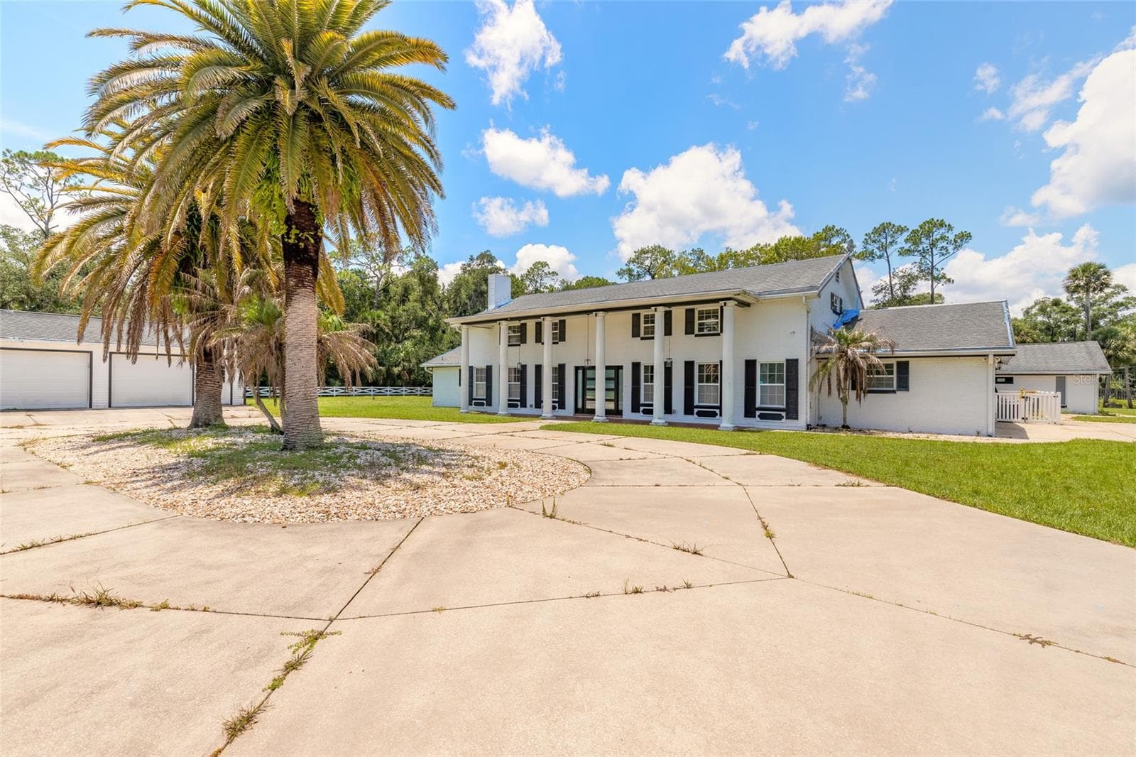 Front - 2015 HALIFAX DR, PORT ORANGE