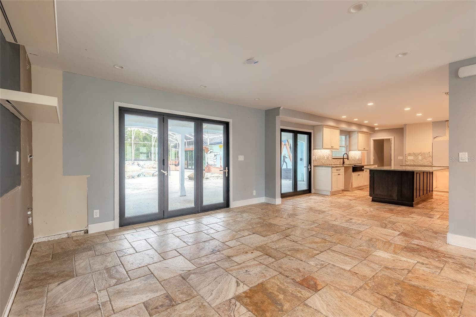 Family Room to Pool Deck - 2015 HALIFAX DR, PORT ORANGE