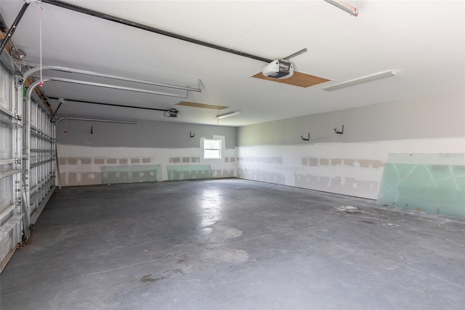 Inside Detached Garage - 2015 HALIFAX DR, PORT ORANGE