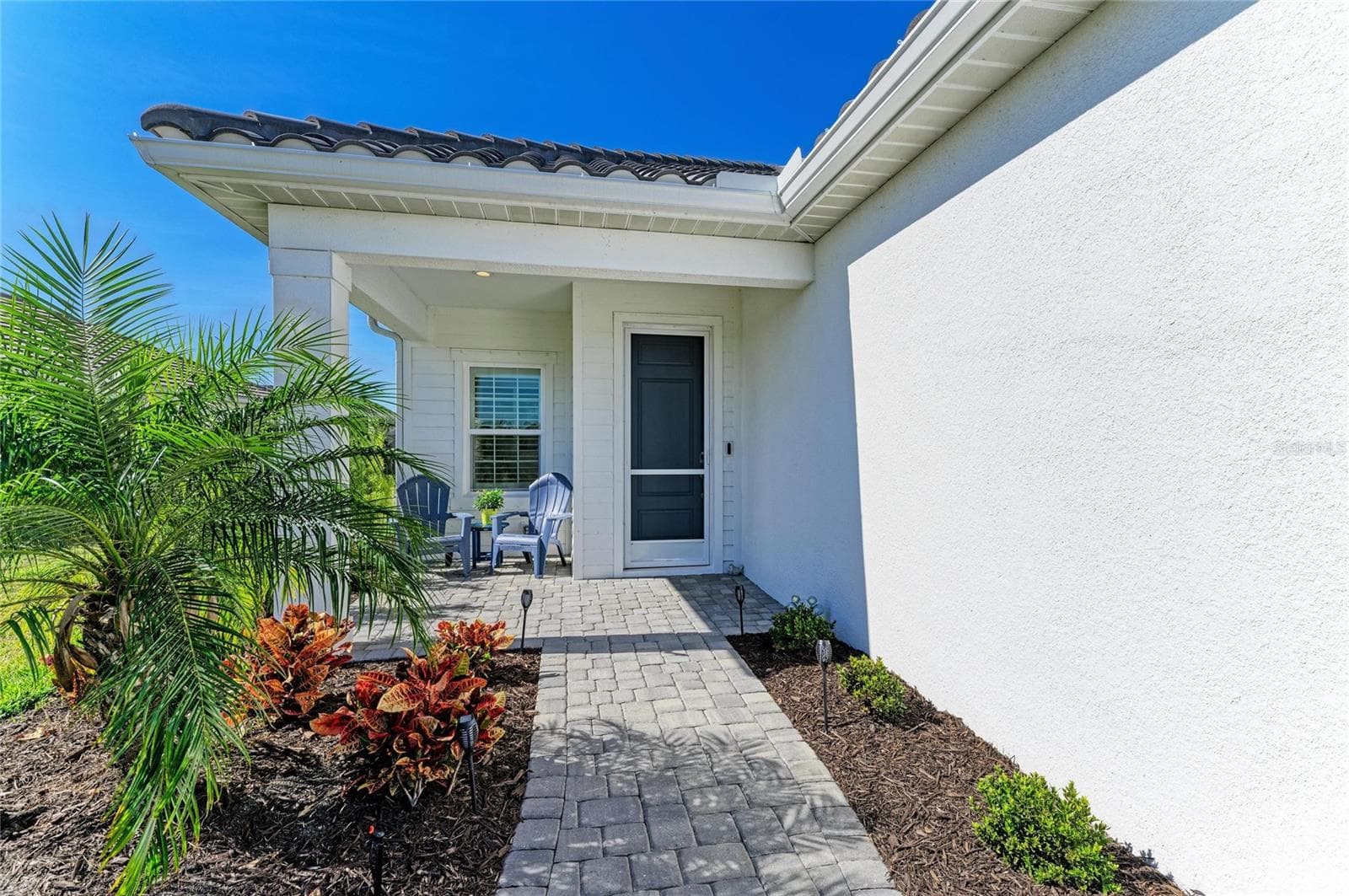 Single Family Residence at 9920 CRYSTAL ISLE CIR, SARASOTA, photo 8 of 92