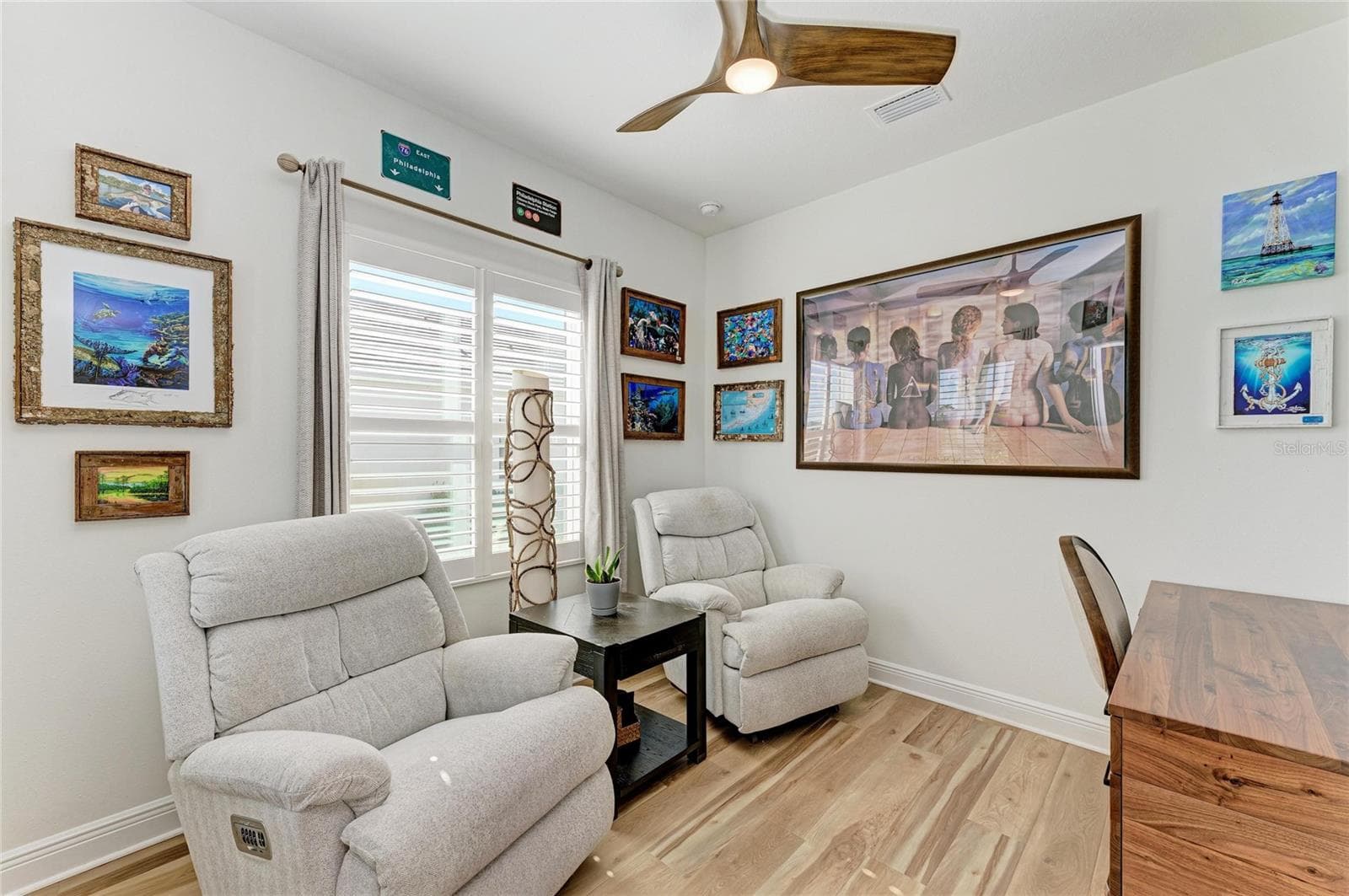 Single Family Residence at 9920 CRYSTAL ISLE CIR, SARASOTA, photo 10 of 92