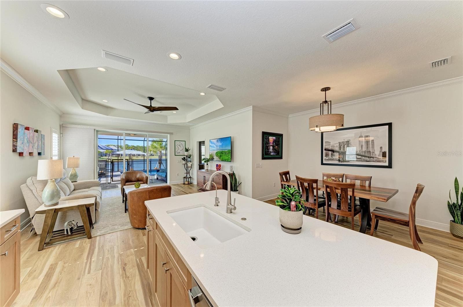 Single Family Residence at 9920 CRYSTAL ISLE CIR, SARASOTA, photo 20 of 92