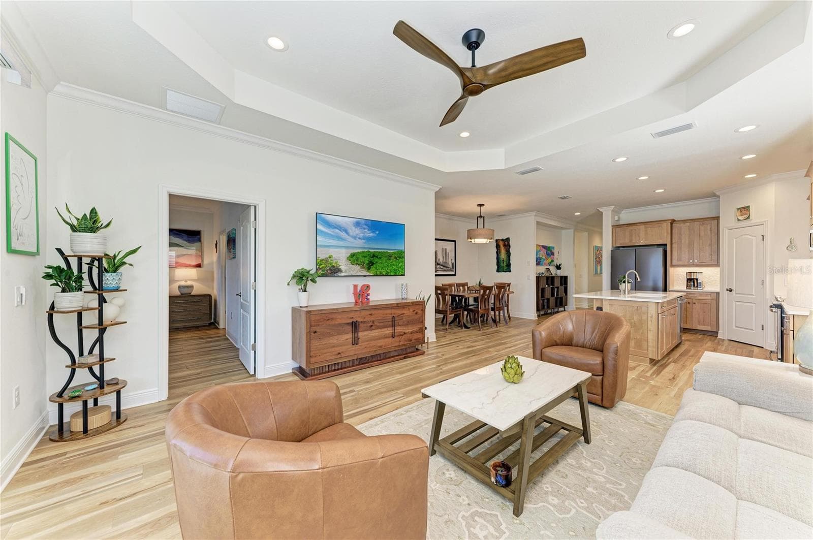 Single Family Residence at 9920 CRYSTAL ISLE CIR, SARASOTA, photo 23 of 92
