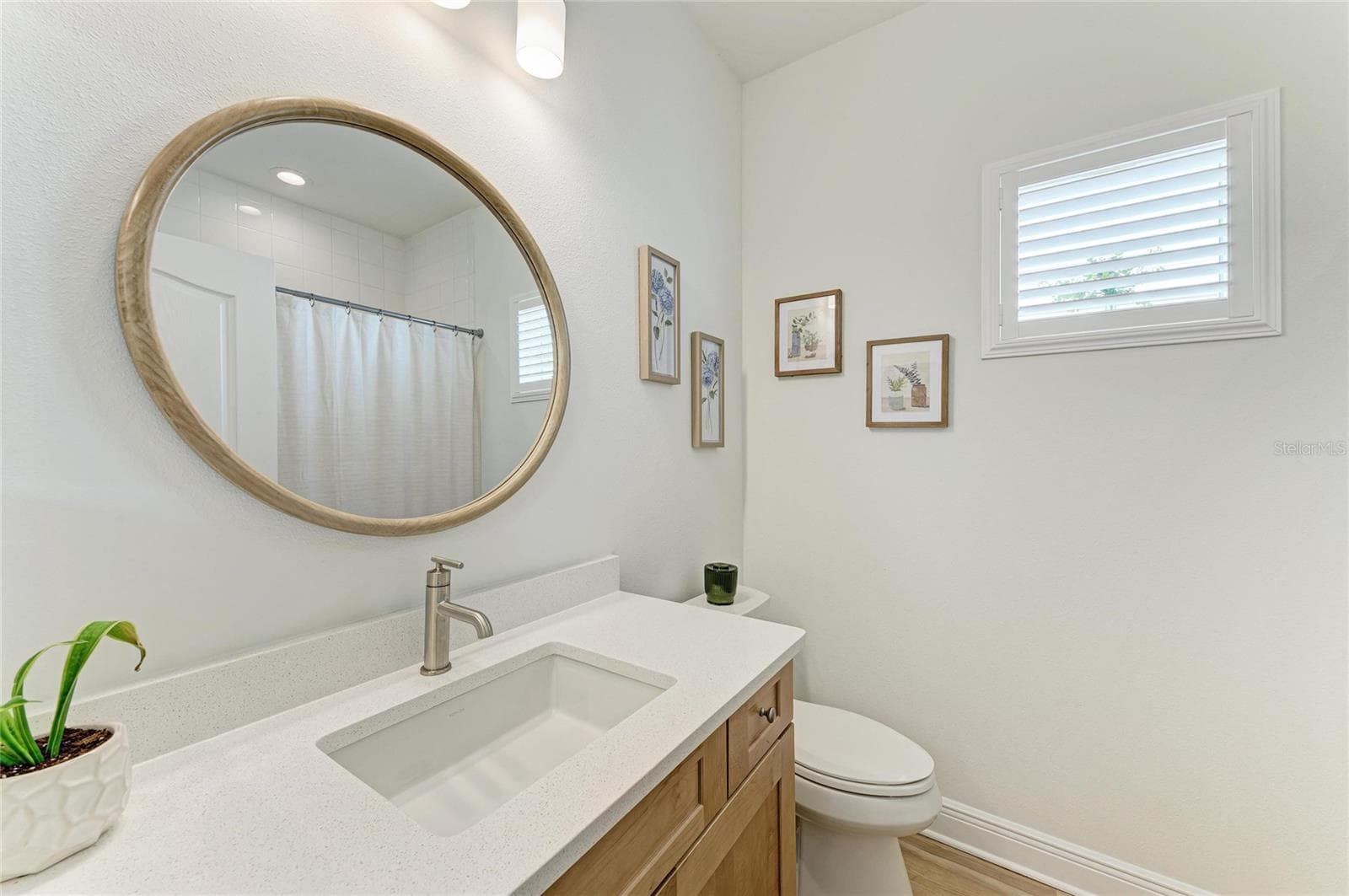 Single Family Residence at 9920 CRYSTAL ISLE CIR, SARASOTA, photo 47 of 92