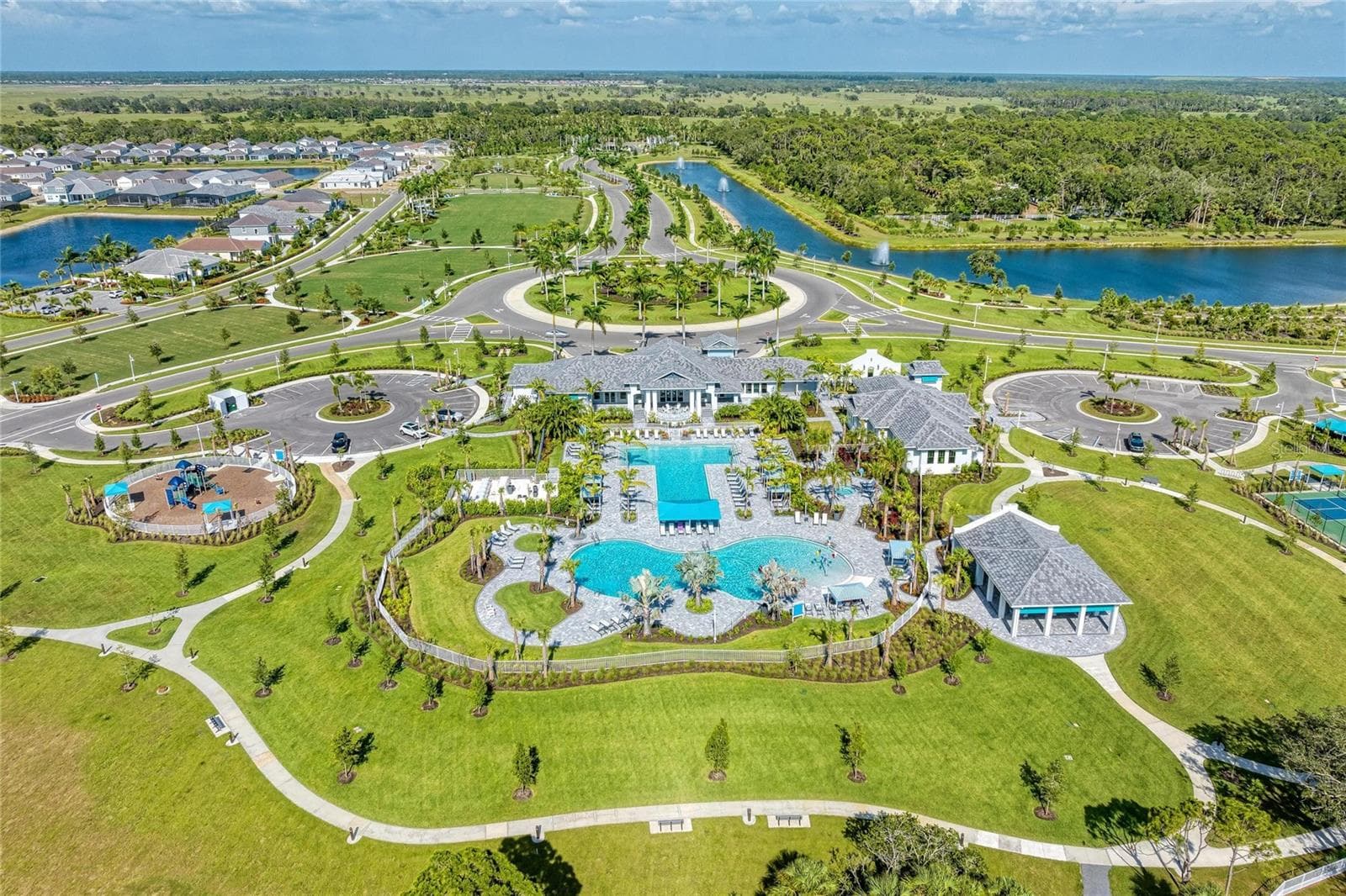 Single Family Residence at 9920 CRYSTAL ISLE CIR, SARASOTA, photo 69 of 92