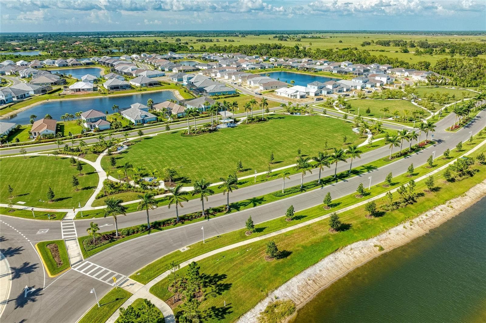 Single Family Residence at 9920 CRYSTAL ISLE CIR, SARASOTA, photo 73 of 92