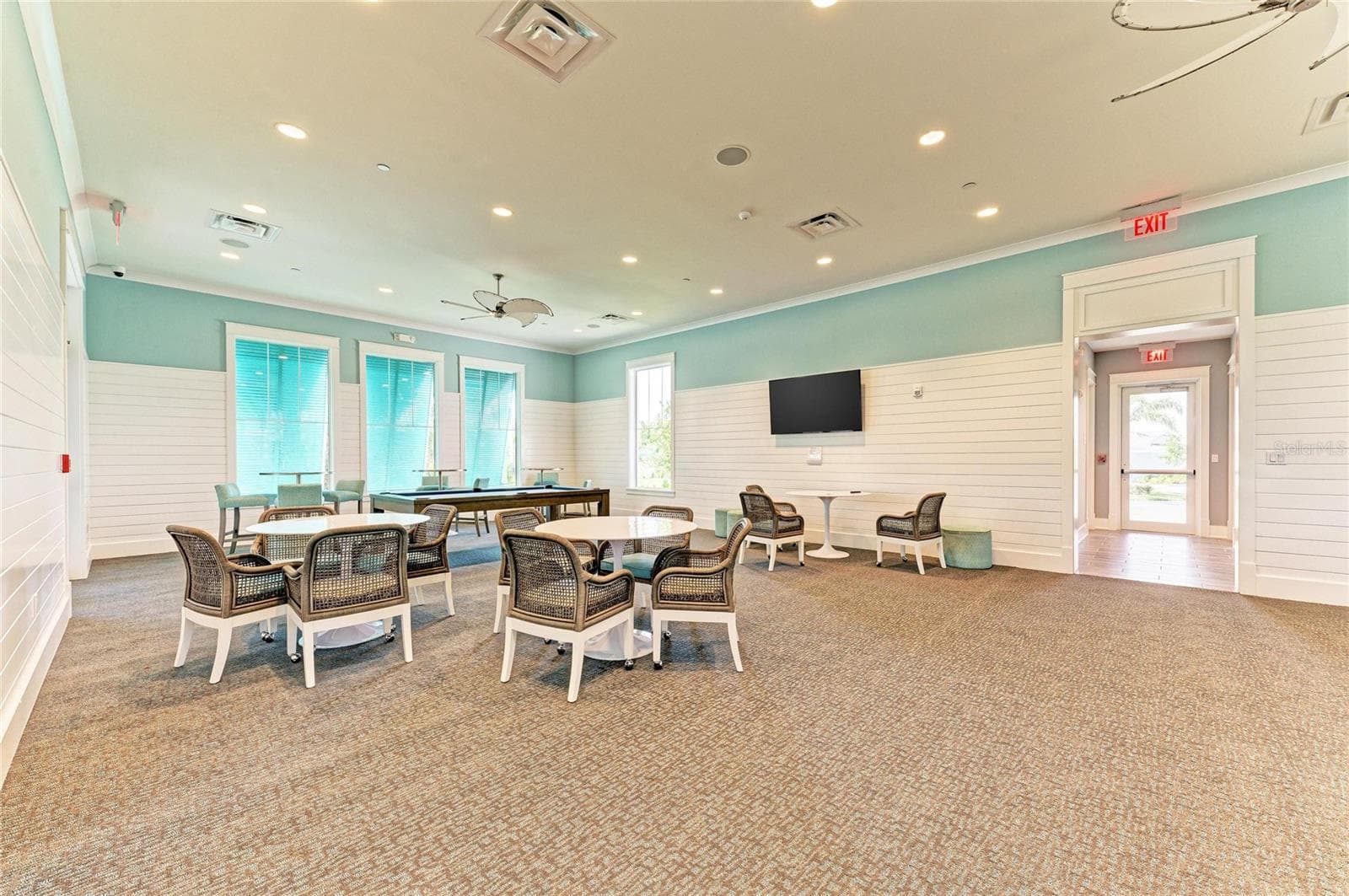 Single Family Residence at 9920 CRYSTAL ISLE CIR, SARASOTA, photo 87 of 92
