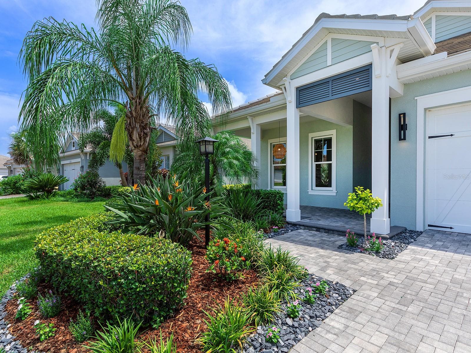 Single Family Residence at 8282 GRANDE SHORES DR, SARASOTA, photo 6 of 87