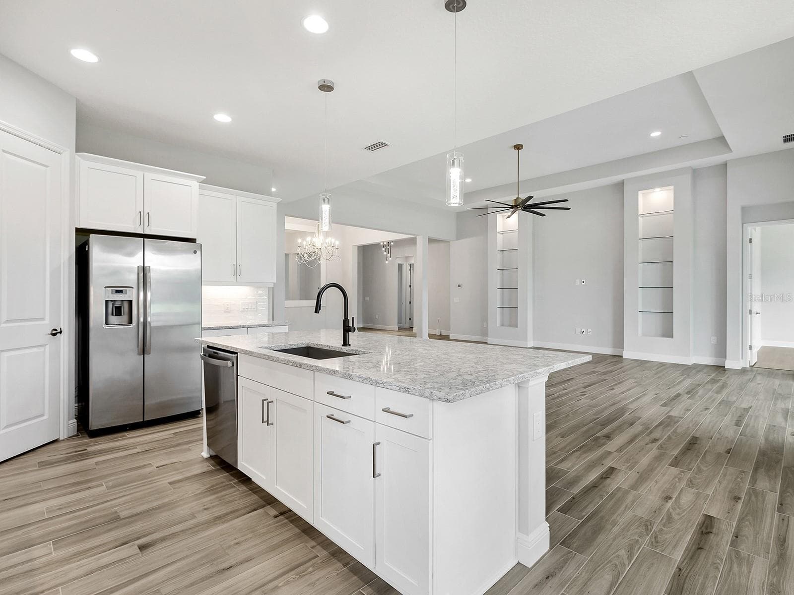 Single Family Residence at 8282 GRANDE SHORES DR, SARASOTA, photo 28 of 87