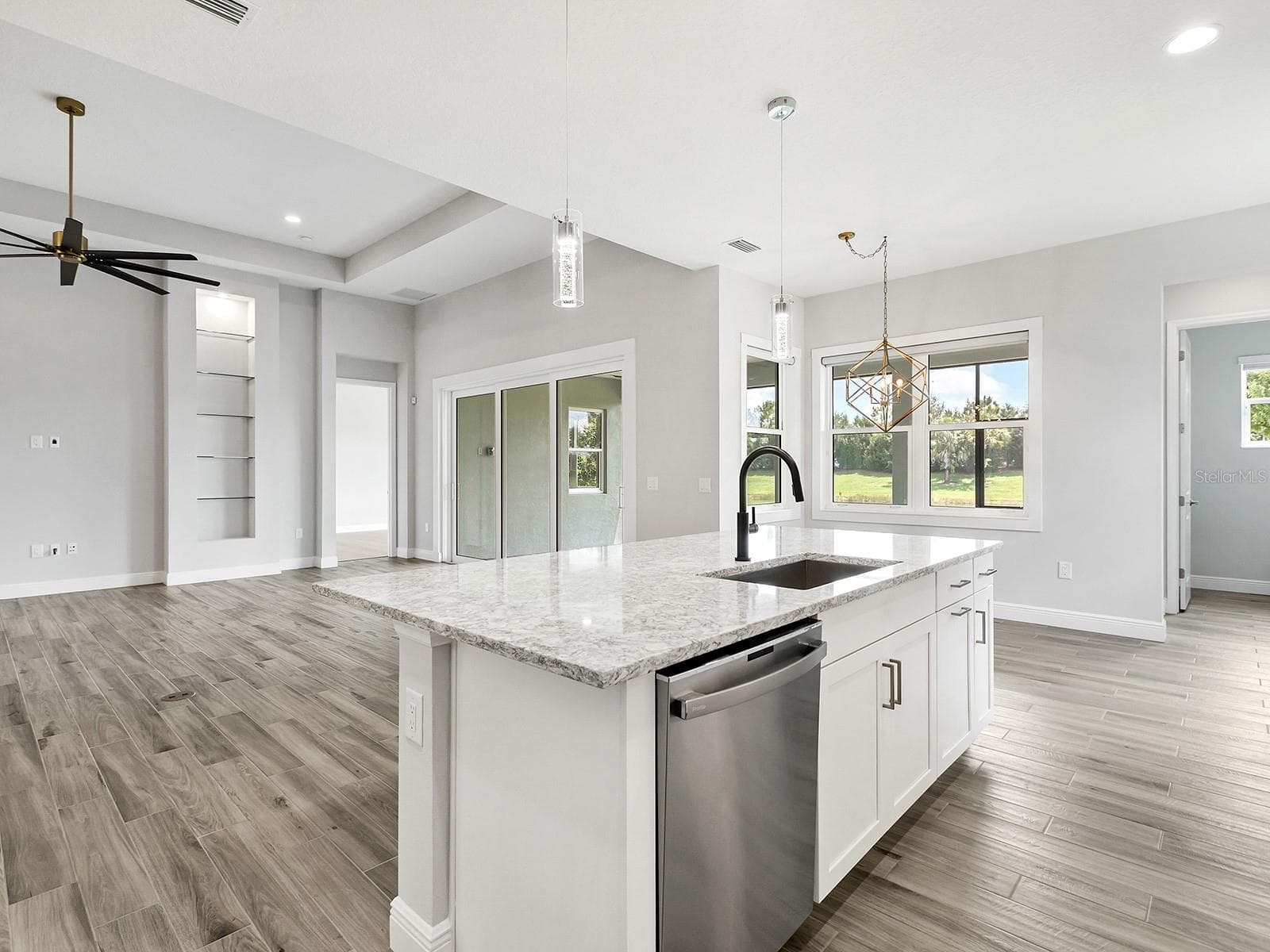 Single Family Residence at 8282 GRANDE SHORES DR, SARASOTA, photo 29 of 87