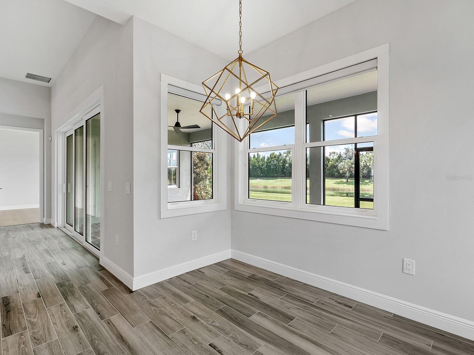 Single Family Residence at 8282 GRANDE SHORES DR, SARASOTA, photo 31 of 87