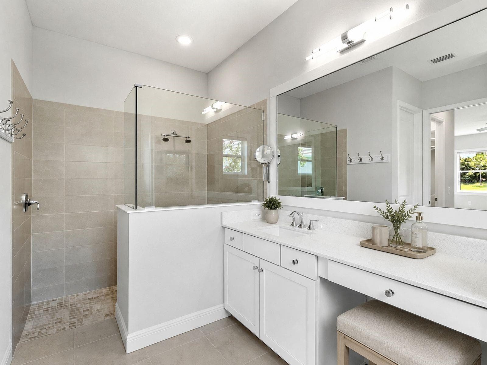 Enhanced with AI virtual staging to help illustrate potential furniture placement and scale. All furnishings and decor are digitally rendered. - 8282 GRANDE SHORES DR, SARASOTA