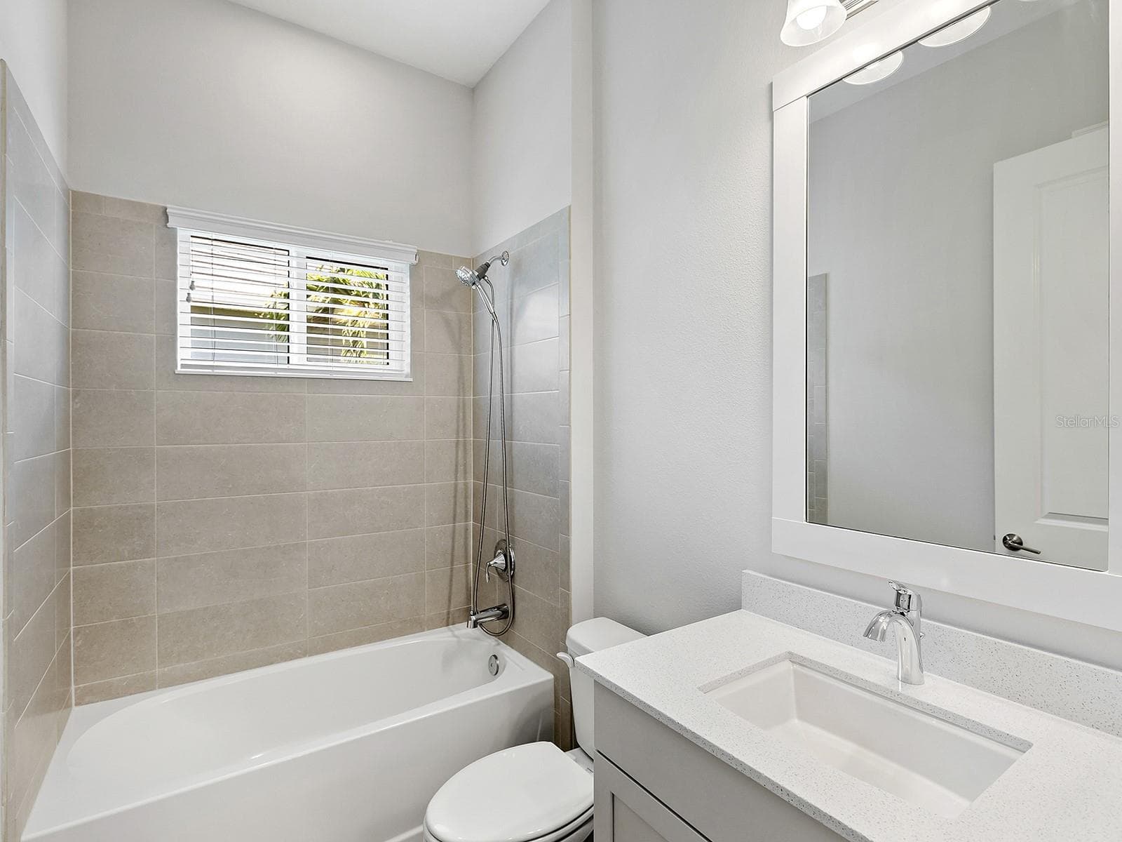 Single Family Residence at 8282 GRANDE SHORES DR, SARASOTA, photo 45 of 87