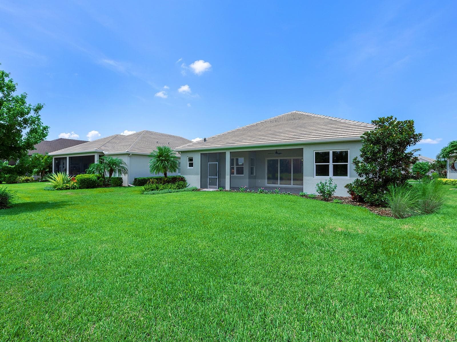 Single Family Residence at 8282 GRANDE SHORES DR, SARASOTA, photo 52 of 87