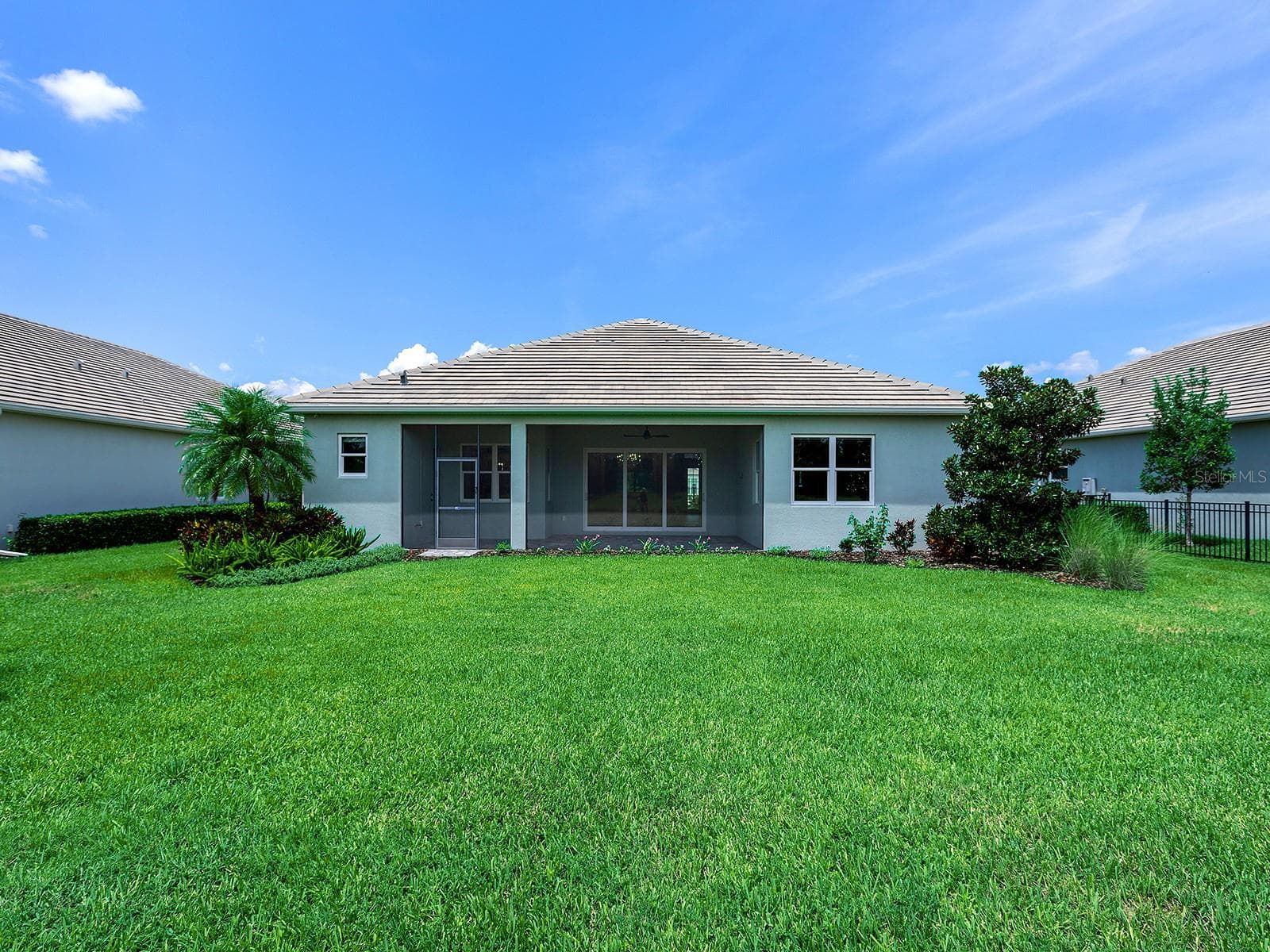 Single Family Residence at 8282 GRANDE SHORES DR, SARASOTA, photo 53 of 87