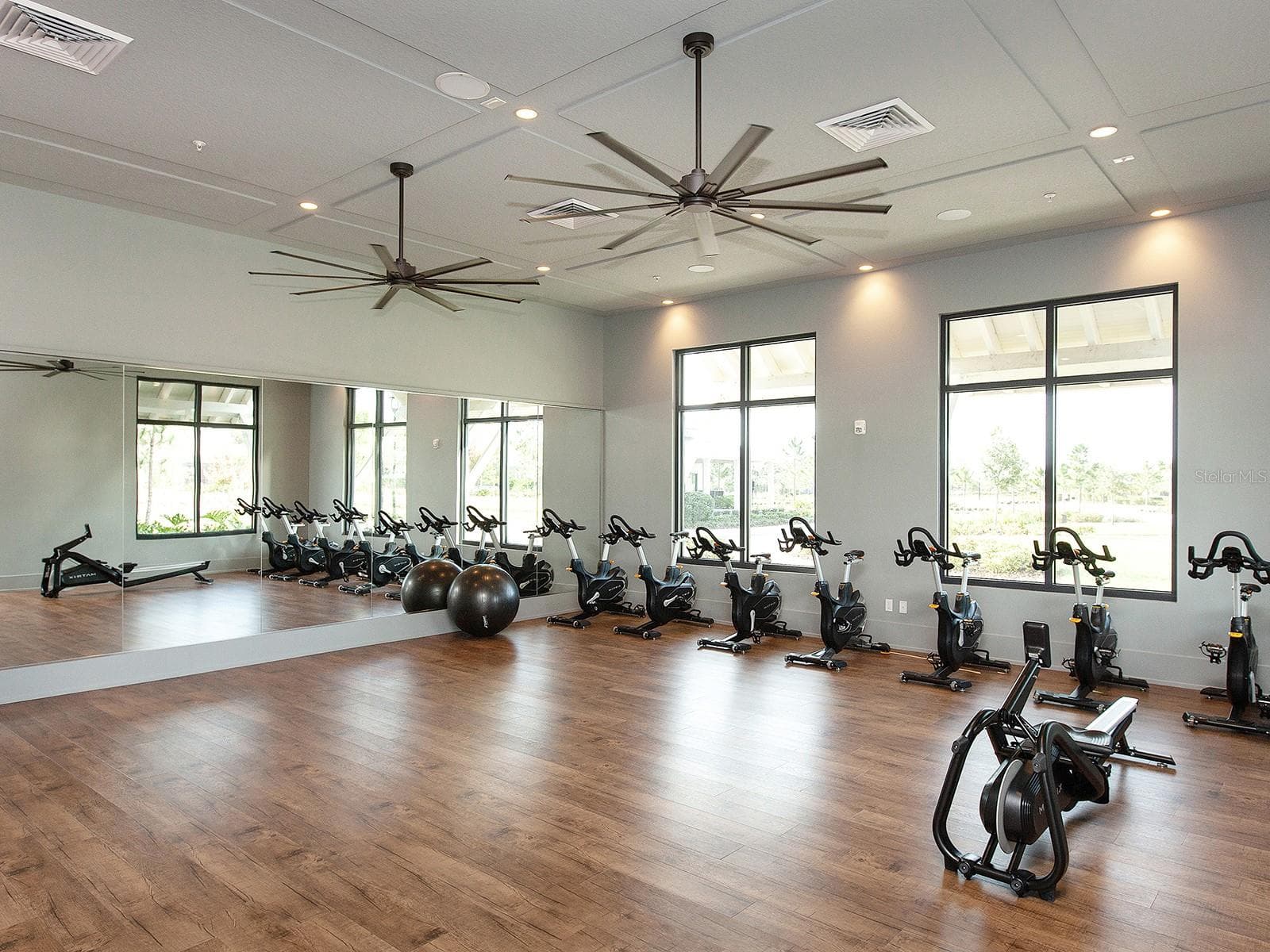 Single Family Residence at 8282 GRANDE SHORES DR, SARASOTA, photo 59 of 87