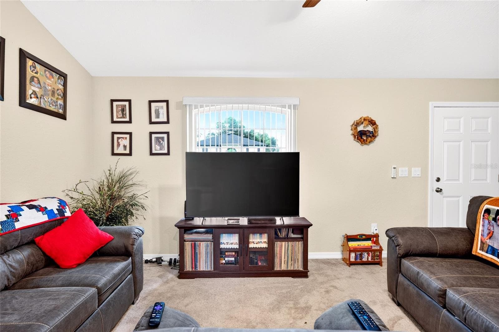 Single Family Residence at 13581 SW 48TH CT, OCALA, photo 6 of 35