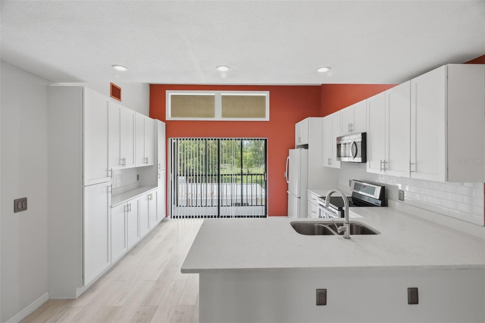 Condominium at 60 ST ANDREWS PL #60, OLDSMAR, photo 13 of 39