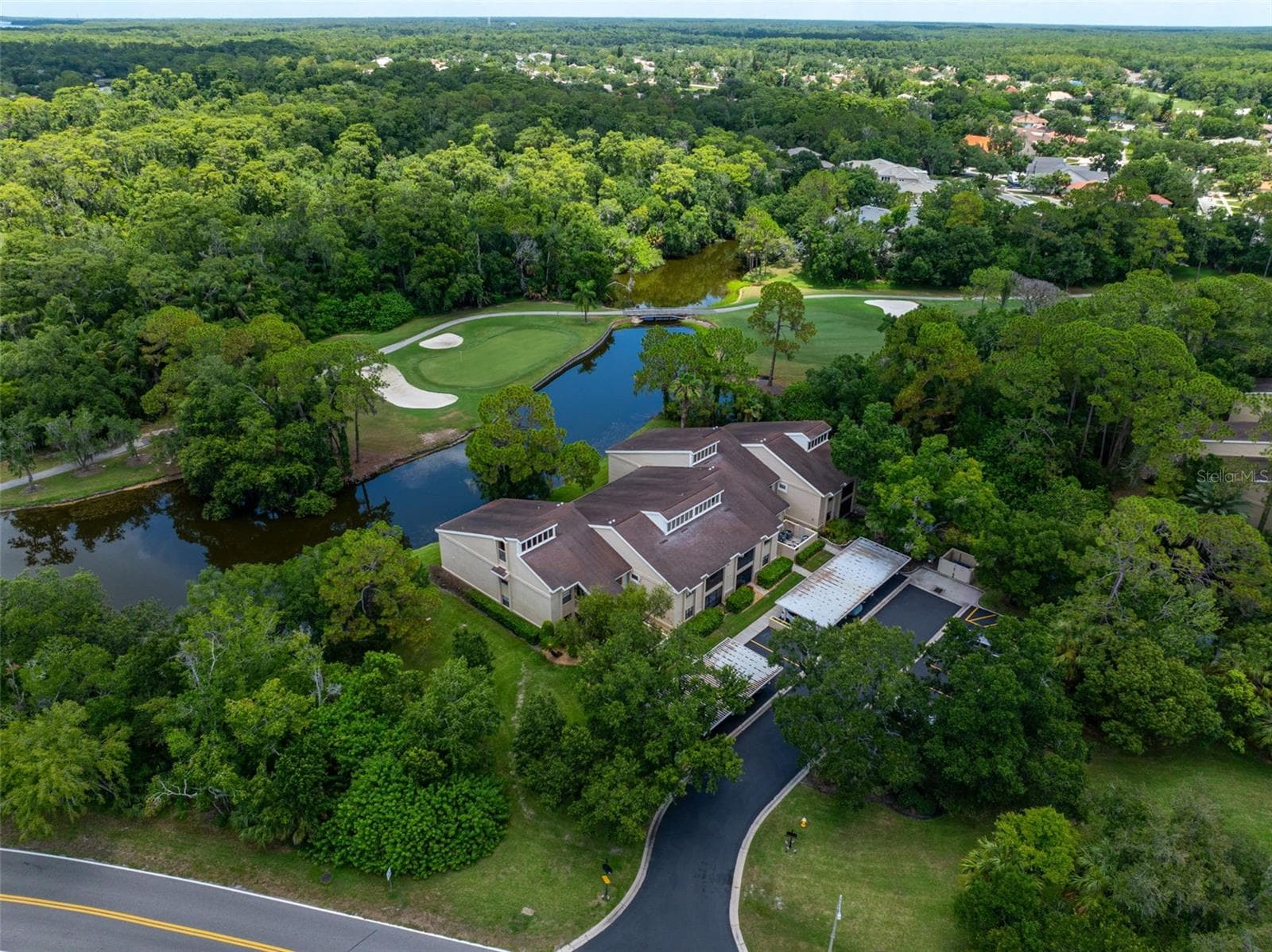 Condominium at 60 ST ANDREWS PL #60, OLDSMAR, photo 33 of 39
