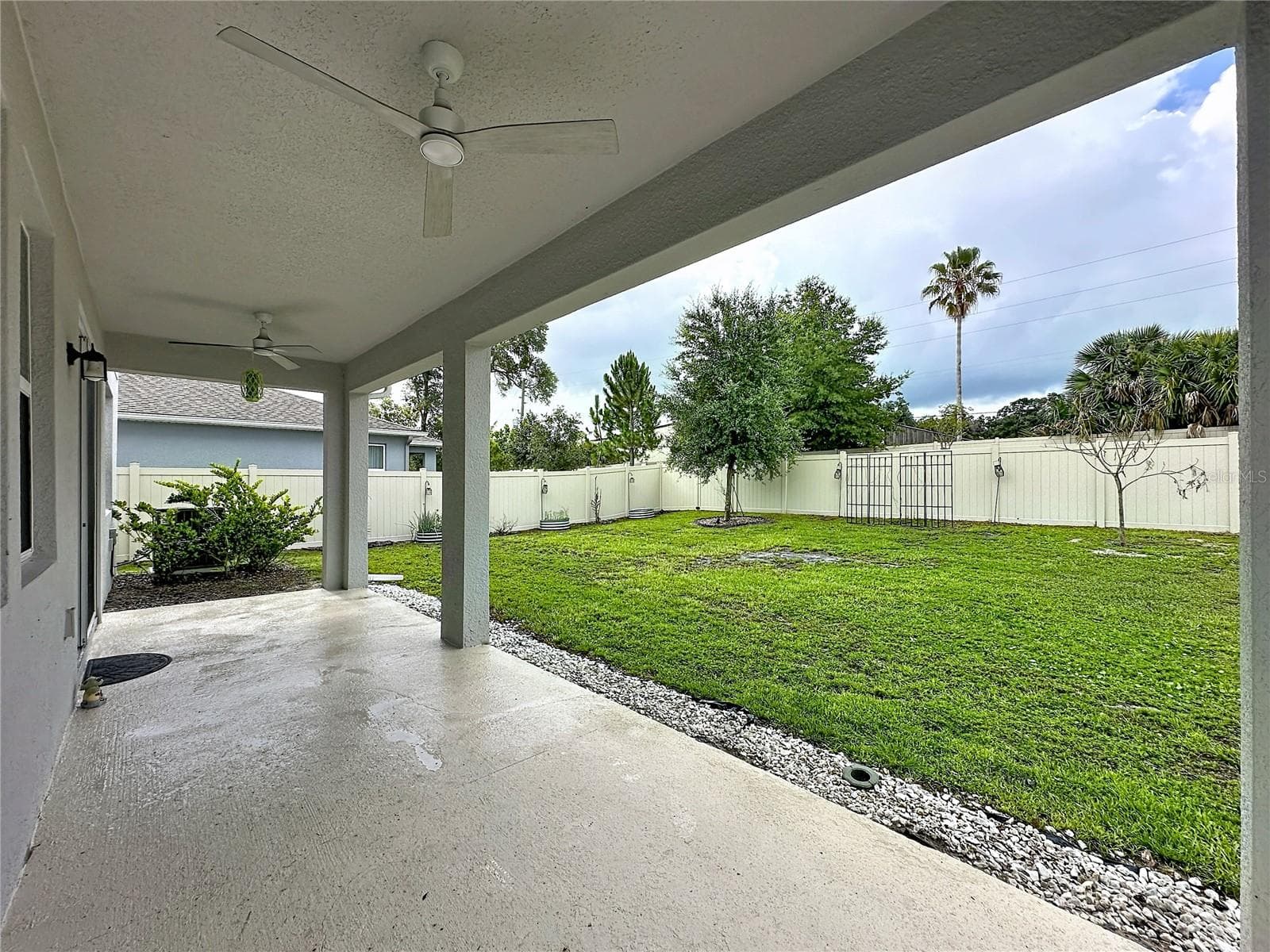 Lanai - 900 HONEY PETAL LN, DELAND